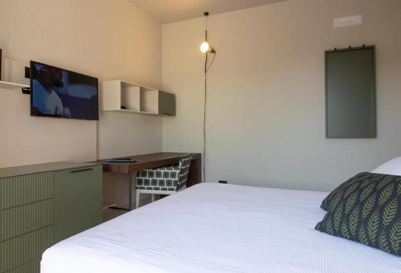 اتاق استاندارد با وان آب گرم, Relais One