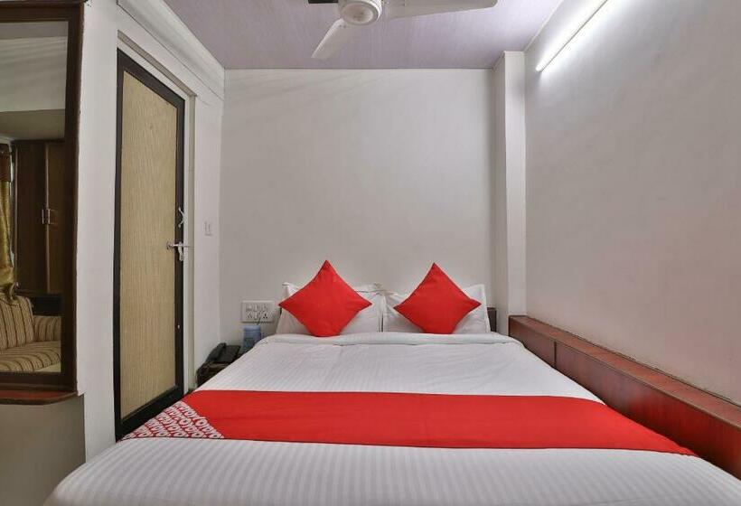 Трехместный Номер Классика, Maninagar Residency