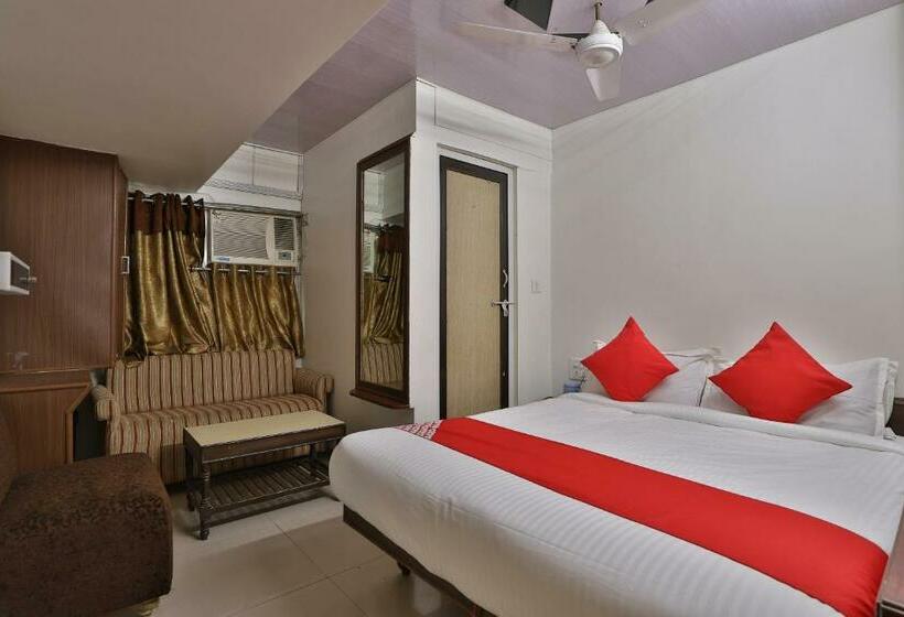 Трехместный Номер Классика, Maninagar Residency