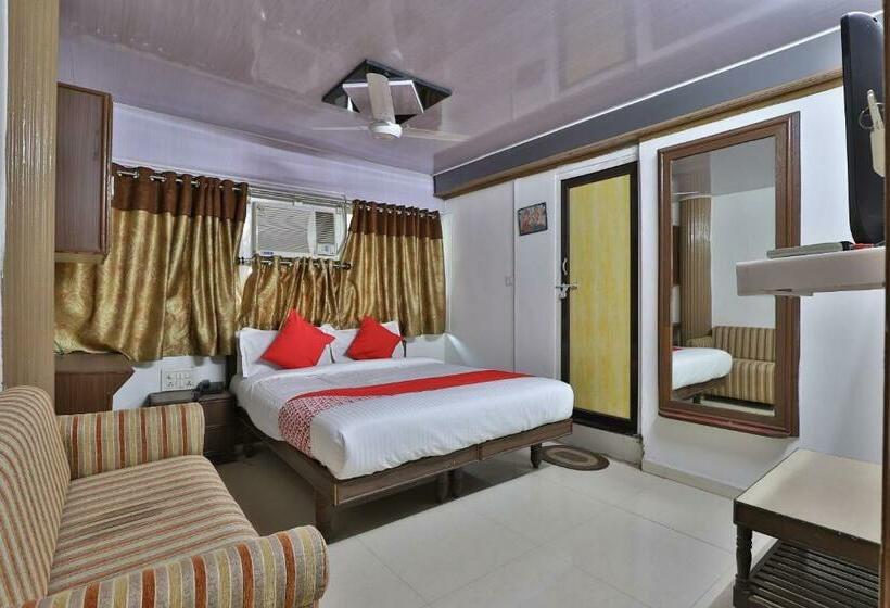 Трехместный Номер Классика, Maninagar Residency