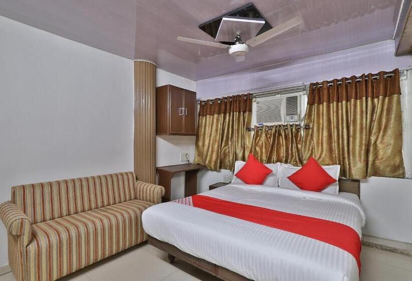 Трехместный Номер Классика, Maninagar Residency