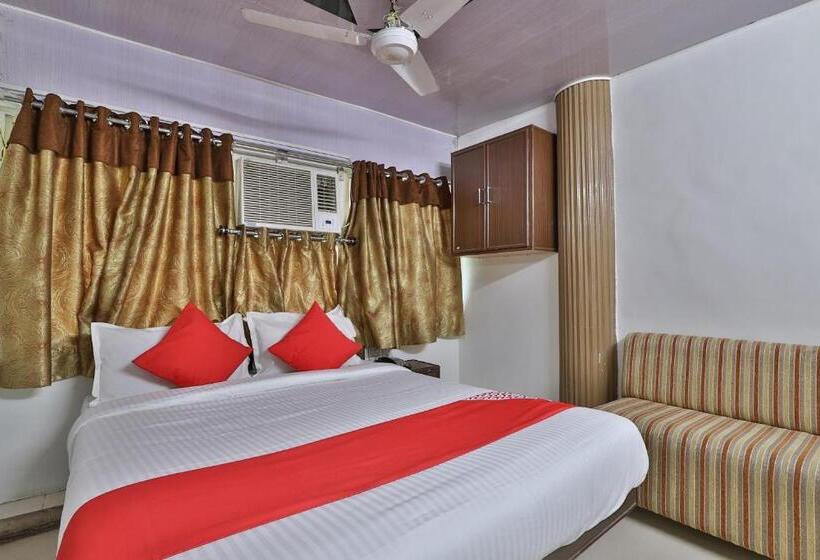 Трехместный Номер Классика, Maninagar Residency