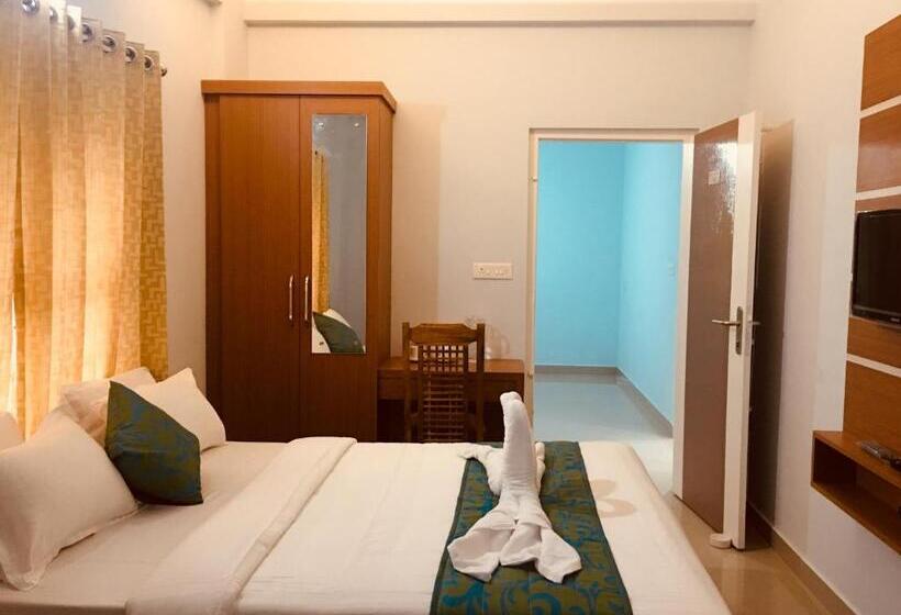 Апартаменты 3 Спальни, T Homes Thekkady