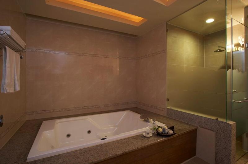 اتاق استاندارد, Pgs Motel