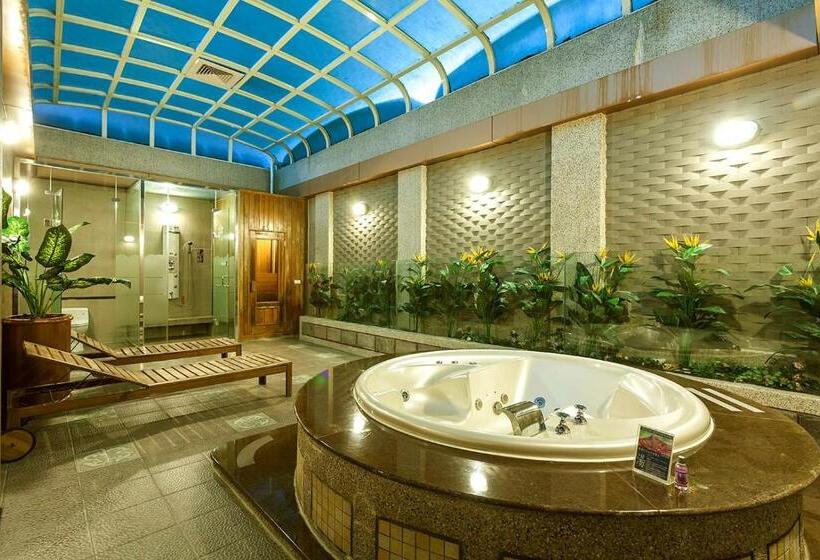 اتاق لوکس, Pgs Motel