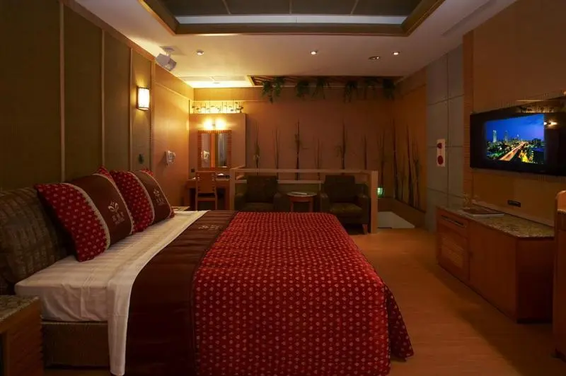 اتاق اکونومی, Pgs Motel