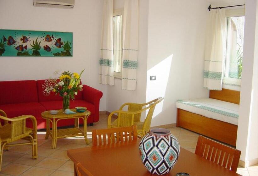 דירת חדר נוף לגינה, Residence La Chimera