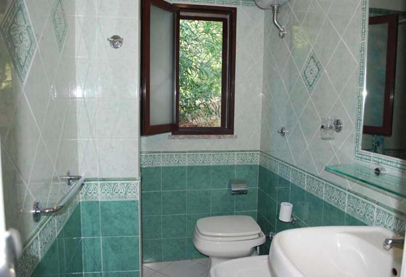 דירת חדר נוף לגינה, Residence La Chimera