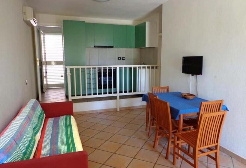 דירת שני חדרים, Residence La Chimera