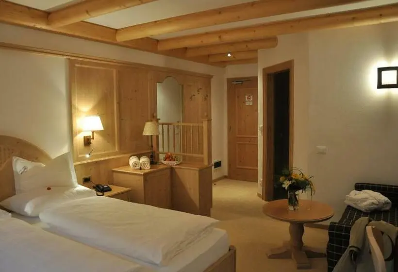 سوییت جونیور, B&b Hotel Mirabel