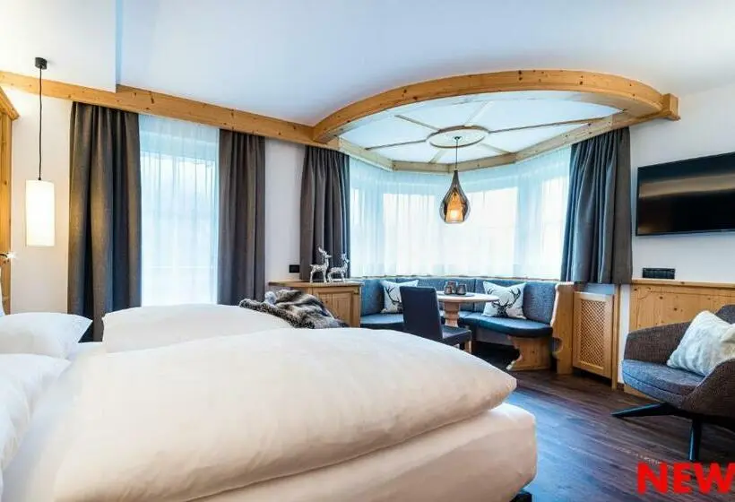 سوییت جونیور, B&b Hotel Mirabel