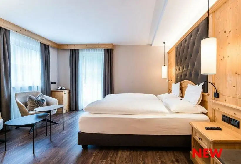 اتاق لوکس, B&b Hotel Mirabel