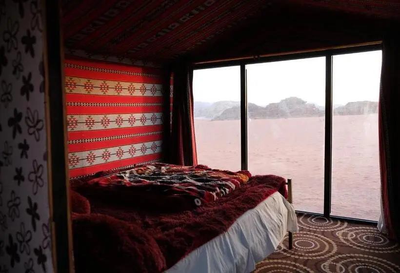 اتاق لوکس سه تخته, Khaled's Camp