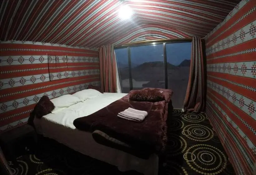 اتاق لوکس سه تخته, Khaled's Camp