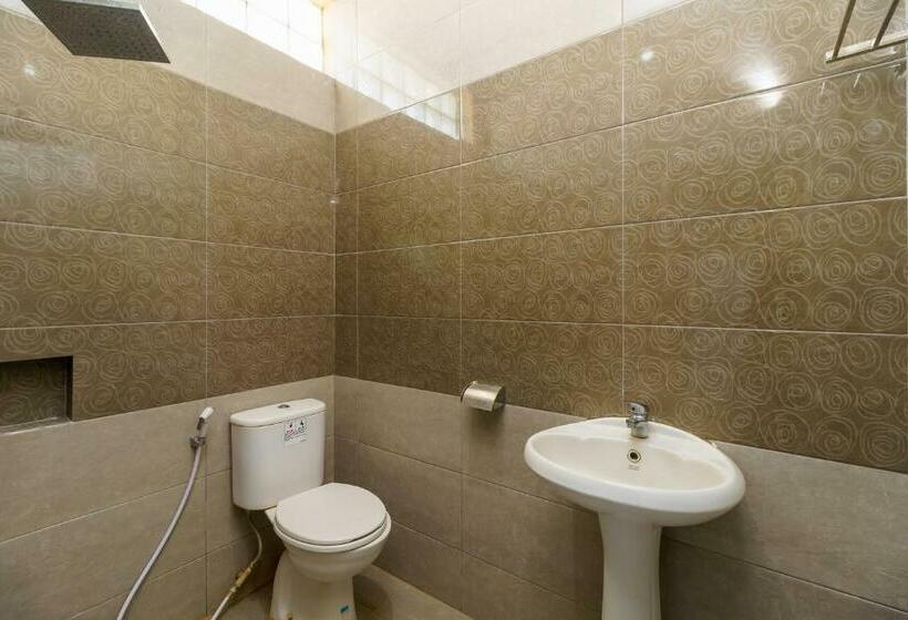 Номер Economy, Reddoorz Resort Premium @ Sangkan Hurip Kuningan