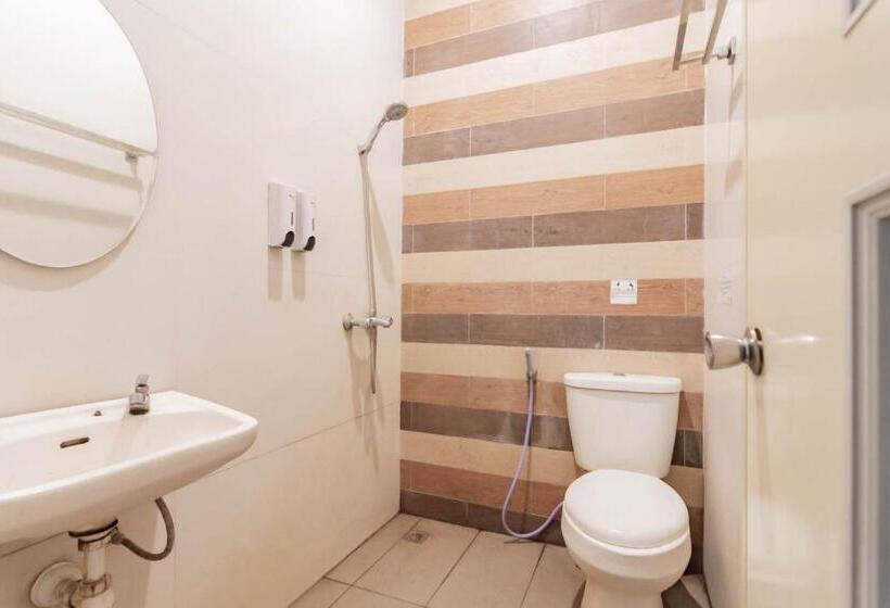Номер Стандарт, Reddoorz Resort Premium @ Sangkan Hurip Kuningan