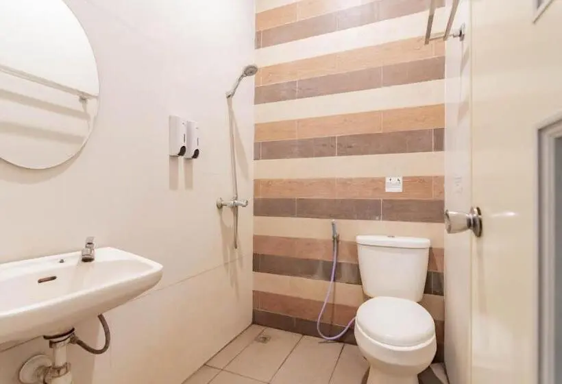 スタンダードルーム, Reddoorz Resort Premium @ Sangkan Hurip Kuningan