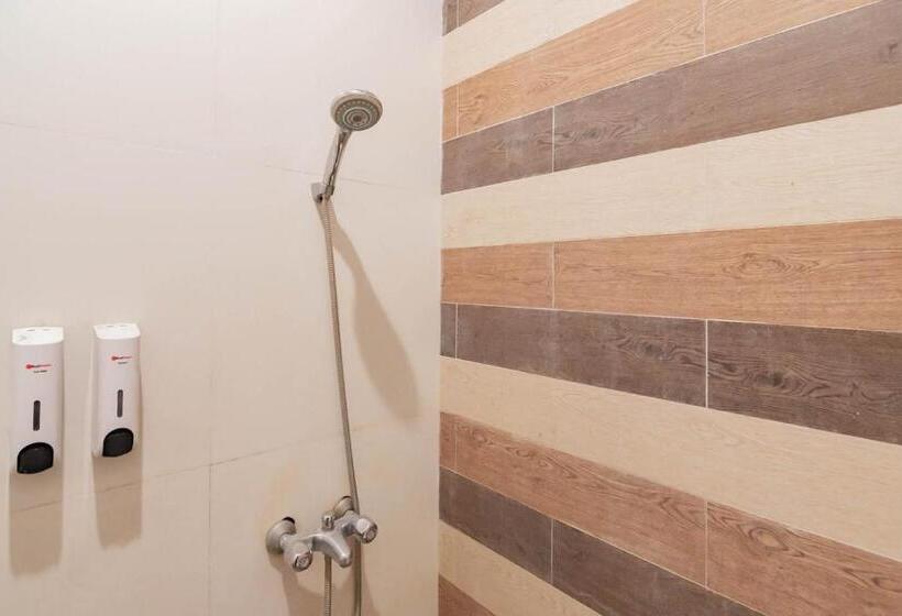 标准间, Reddoorz Resort Premium @ Sangkan Hurip Kuningan