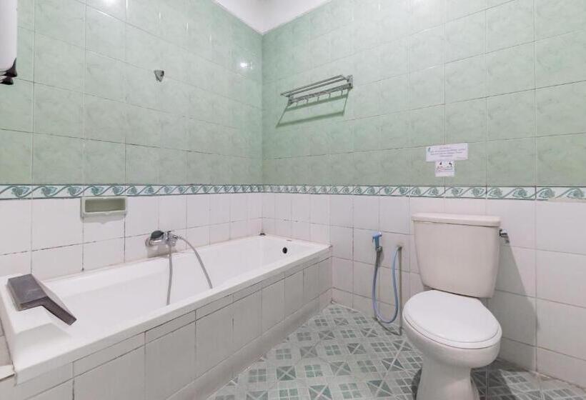 家庭间, Reddoorz Resort Premium @ Sangkan Hurip Kuningan