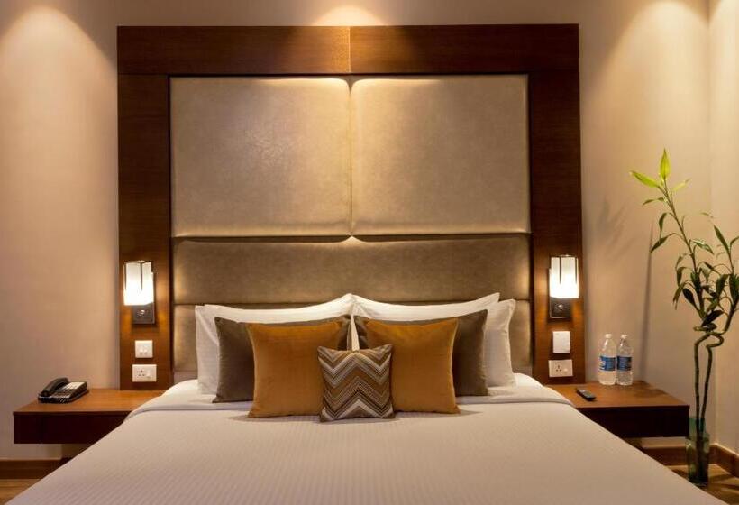 سوییت اجرایی, Lemon Tree Hotel, Sector 68, Sohna Road, Gurugram