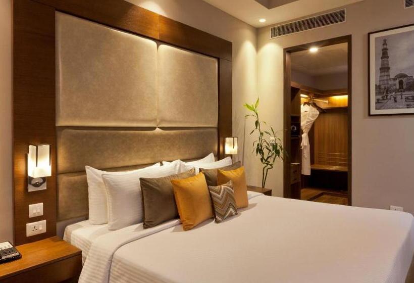 Suite Executiva, Lemon Tree Hotel, Sector 68, Sohna Road, Gurugram