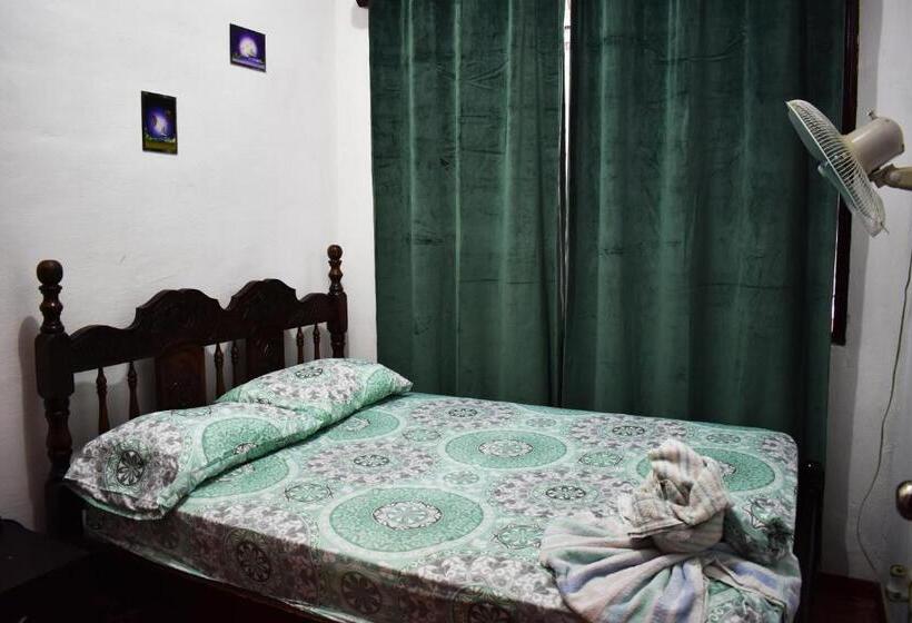 חדר אקונומי, Casa Quepos