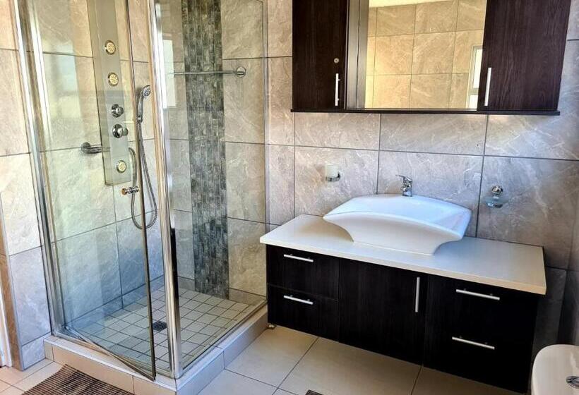 غرفة عائلية, Crystal Lagoon Lodge