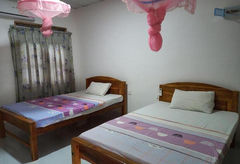 Deluxe Zimmer, Sea Shadow