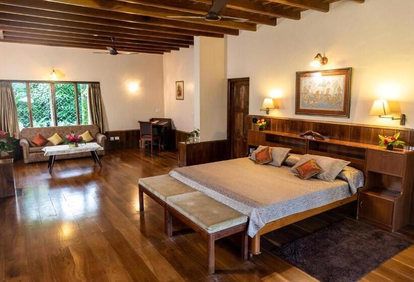 סוויטה אקזקיוטיב, Tranquil Resort   Blusalzz Collection, Wayanad   Kerala