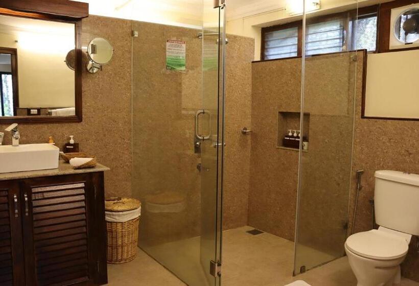 Люкс Повышенной Комфортности, Tranquil Resort   Blusalzz Collection, Wayanad   Kerala
