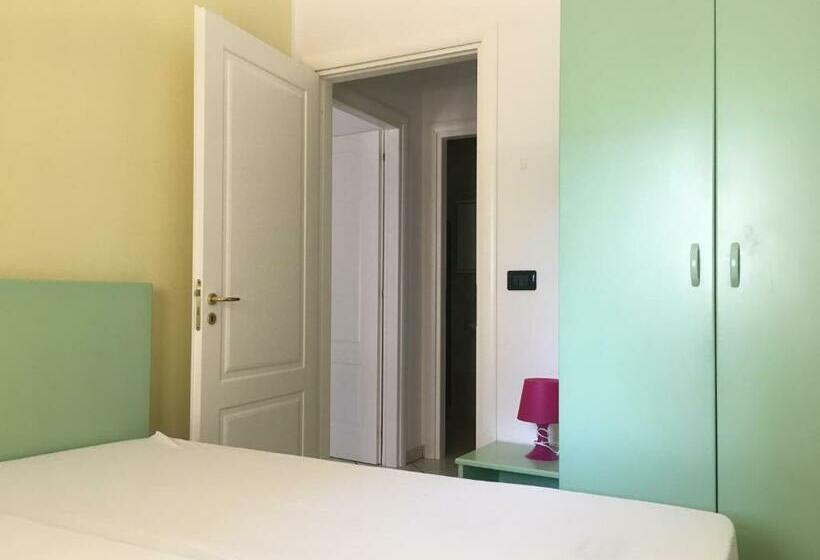 דירת שני חדרים, Rosa Virginia Apartment