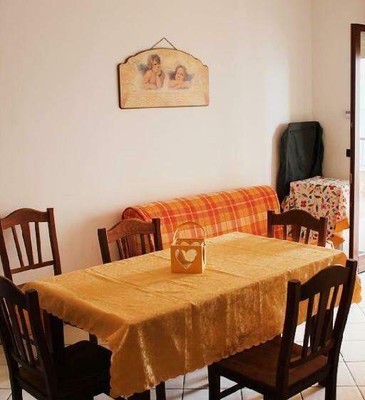 דירת שני חדרים, Rosa Virginia Apartment