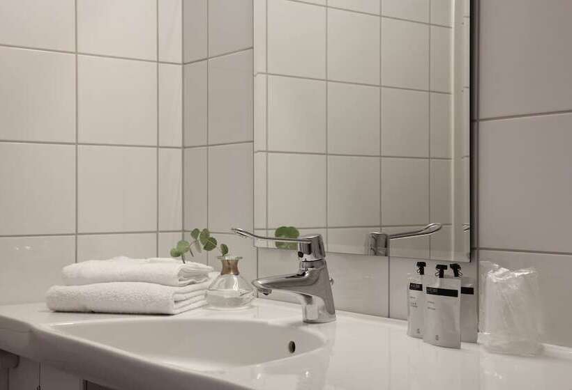 标准单人间, Brattvåg Fjordhotell