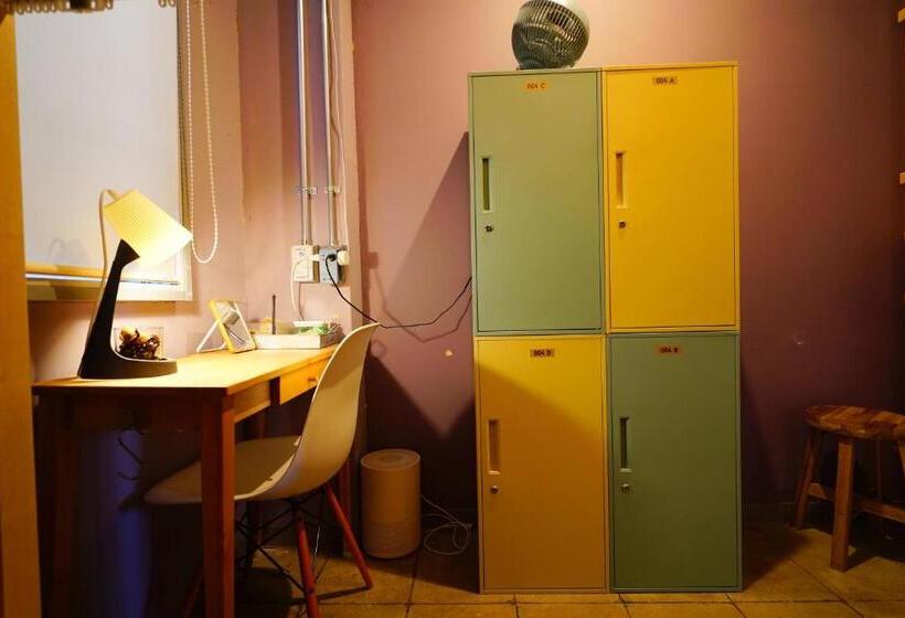 标准四人间共用浴室, La Union