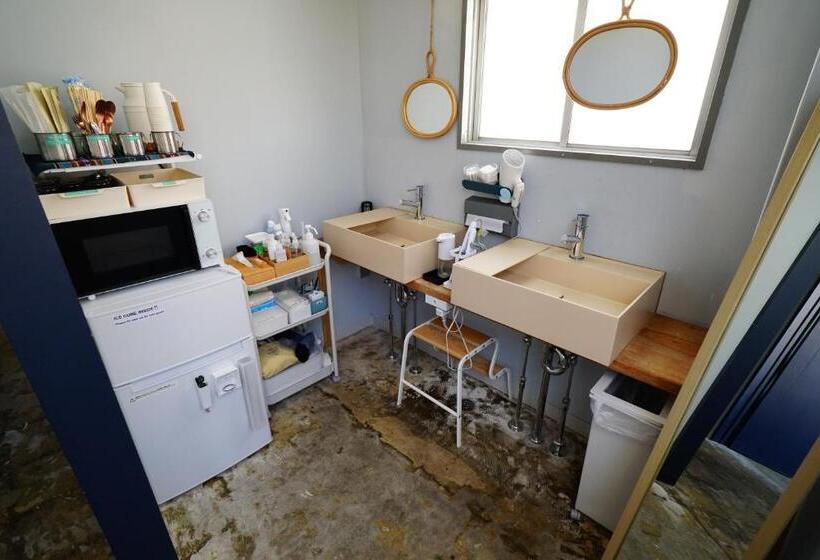 标准四人间共用浴室, La Union