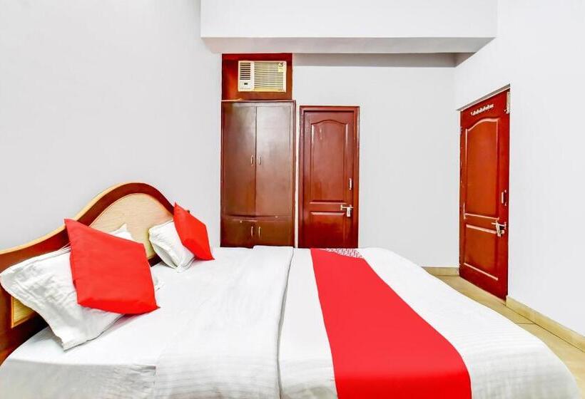 트리플 클래식 룸, Oyo 77868  Taj