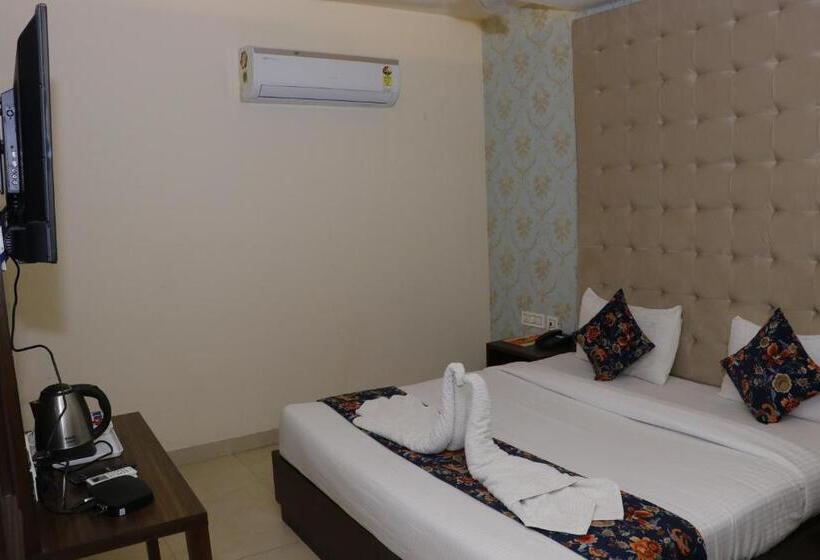 חדר סופריור עם מיטת קינג, S C Residency