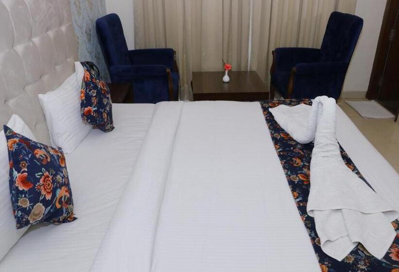 חדר סופריור עם מיטת קינג, S C Residency