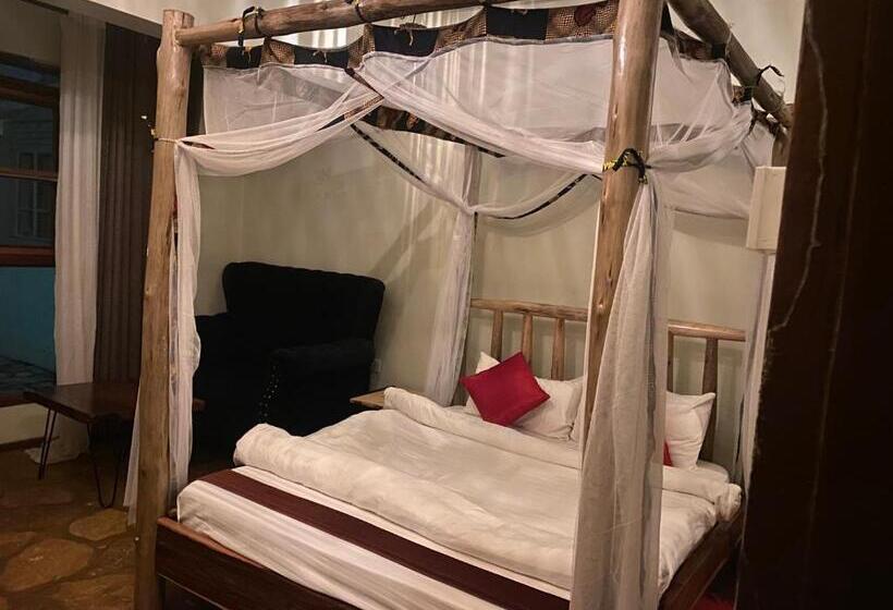 اتاق استاندارد با چشم‌انداز باغ, Afro Smiles