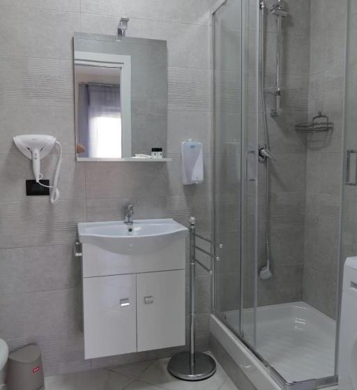 Трехместный Номер Базовый, Albergo 3 Torri