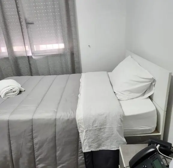 スタンダードシングルルーム, Albergo 3 Torri