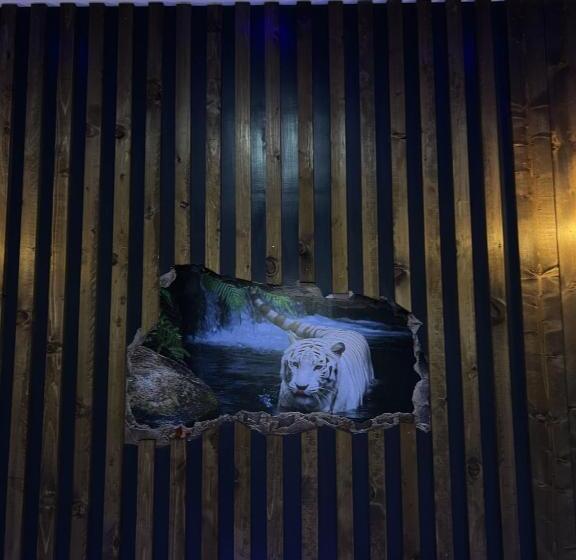 Люкс с гидромассажем, The Flower Garden