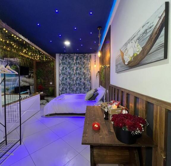 Люкс с гидромассажем, The Flower Garden