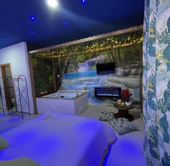 Люкс с гидромассажем, The Flower Garden