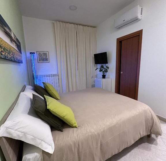 Номер Стандарт, The Flower Garden