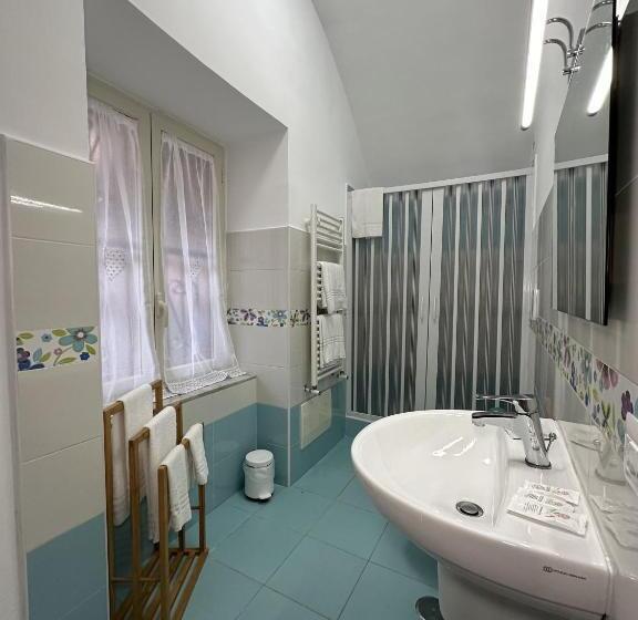 Апартаменты 1 Спальня, The Flower Garden