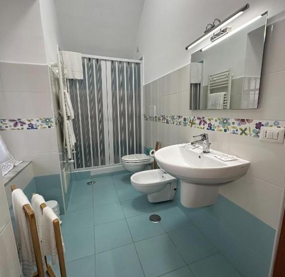 Апартаменты 1 Спальня, The Flower Garden