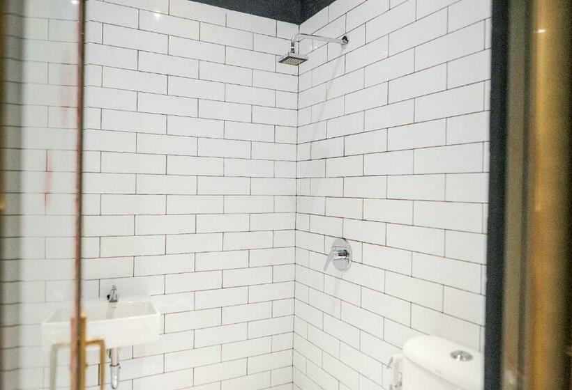 高级大房间, Sans Hotel Roxy Jakarta