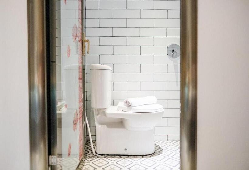 Номер Superior, Sans Hotel Roxy Jakarta