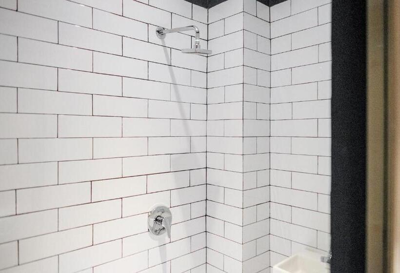 Номер Deluxe, Sans Hotel Roxy Jakarta